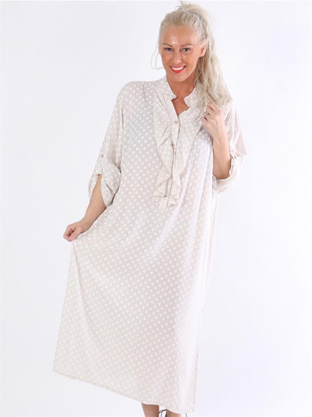 Bonita Dot - Prikket skjortekjole med flæser i udskæringen